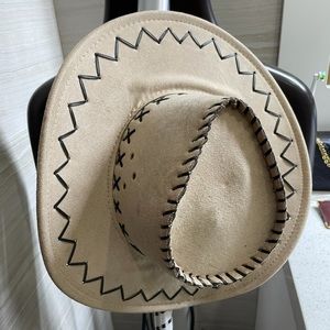 Beautiful hat for sale